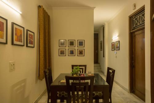 Woodpecker Apartment Hauz Khas 3 Room BnB - 편의 시설/서비스