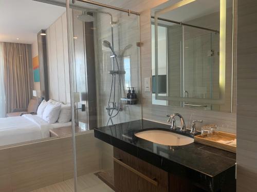 Shower, Panorama Nha Trang Butterfly Ruby in Hon Tam