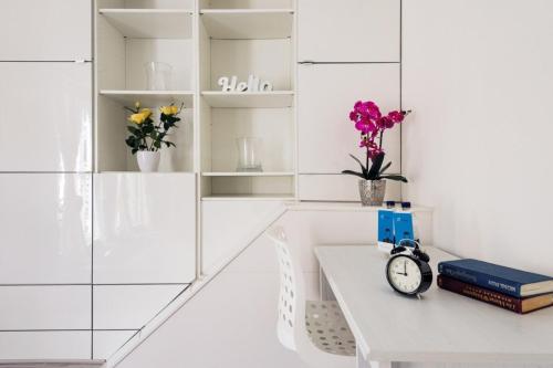 The Armadale Road Residence I - image 13