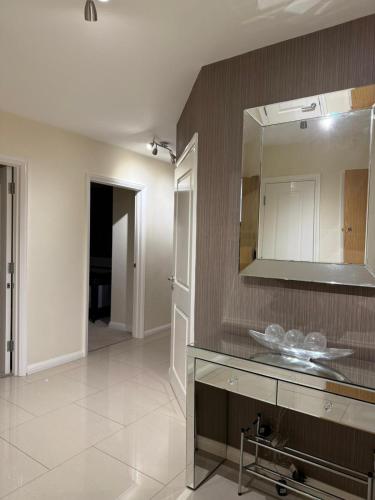 Solihull centre apartments - image 12
