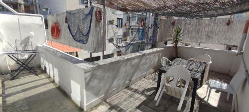 Fisherman's nest, near seaside,shops,old town 2 terraces