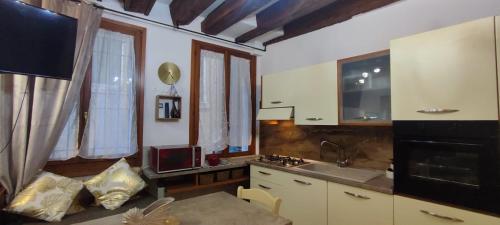 Suite Haven in Venice with private SPA, Venice (photo 8)