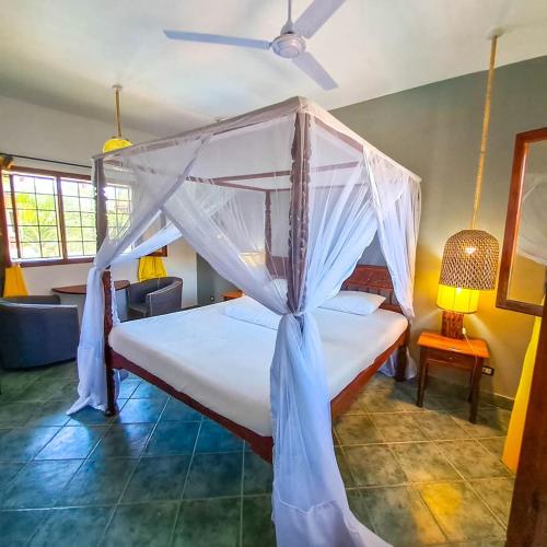 Modern Girasoli Suites 07 in 马林迪