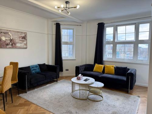 F54 Modern 3-Bed Flat Near Paddington Station, London