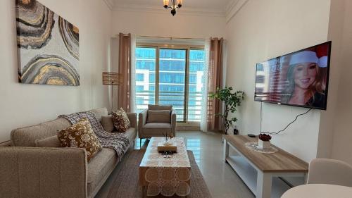Stylish 1BR in Dubai Marina near beach and metro