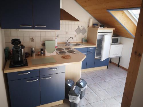 廚房, Antonia in 埃格陵