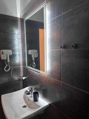 Gallery Hotel SIS - image 14