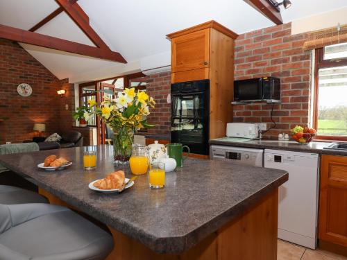 Exterior view, Daisy Cottage in Broadwindsor