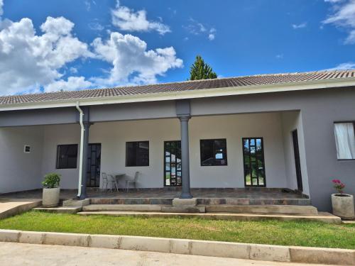 Nest On Main in Kokstad