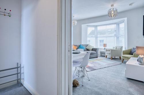 Two-Bedroom Apartment image 10