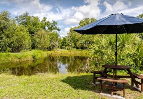 Tiny House surrounded by Florida farm beauty in Arcadia
