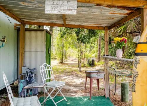 Tiny House surrounded by Florida farm beauty in Arcadia