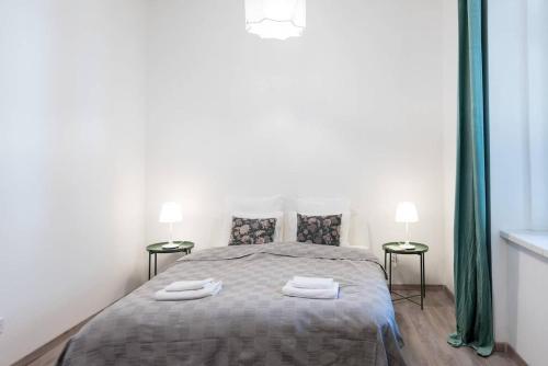 Extra central brand new large home with Air Con - image 5