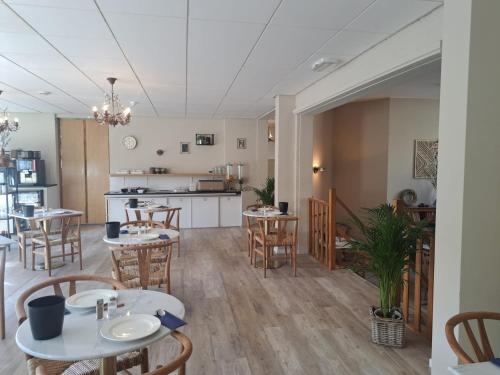 Toit ja joogid, Hotel Randduin in Oostkapelle
