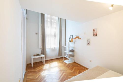 Very Central - Cozy Stay - image 4