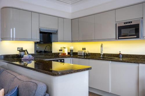 25 Steps - Stylish 2-bed Gem in Dartmouth, Dartmouth (Foto 2)