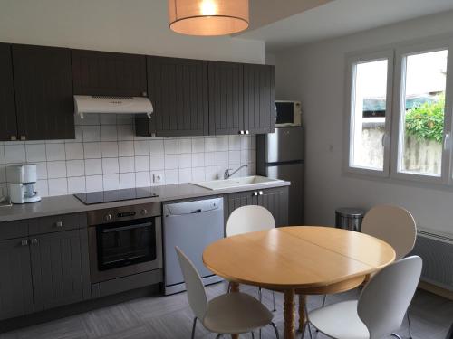 Charmante maison au cœur du village in Saint-Nicolas-de-Bourgueil