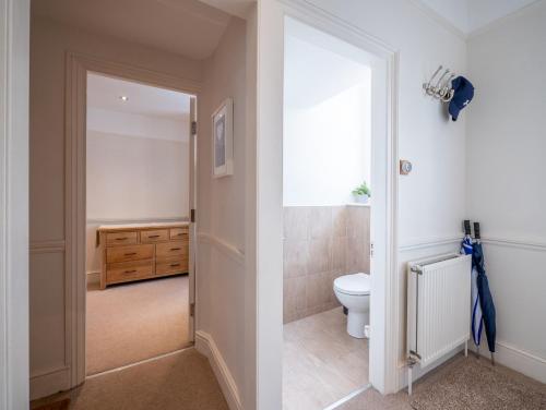 25 Steps - Stylish 2-bed Gem in Dartmouth, Dartmouth (Foto 4)