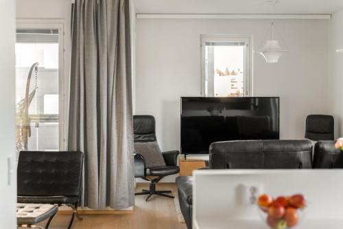 Come in! "Ilmatar" 93sqm luxury 3bd apartment for 5 people in centrum next to Tammelantori!