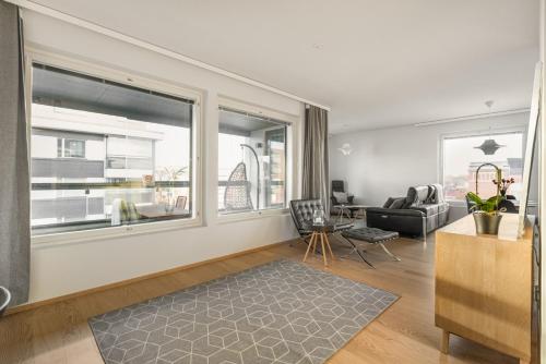 Come in! "Ilmatar" 93sqm luxury 3bd apartment for 5 people in centrum next to Tammelantori!