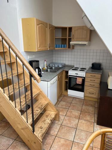 Standard Apartment image 8