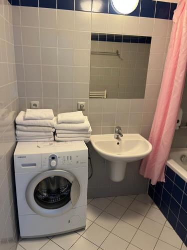 Standard Apartment image 6