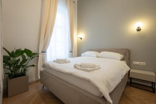 Stylish & Modern 90m2 Flat in Prime Location 3