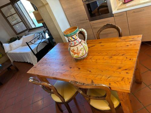 Cottage with a great fenced garden in the Tuscan countryside, Cecina (foto 10)