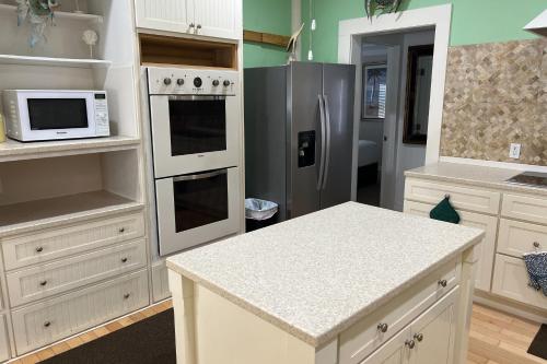 Georgianne Suite One Georgianne Suite One