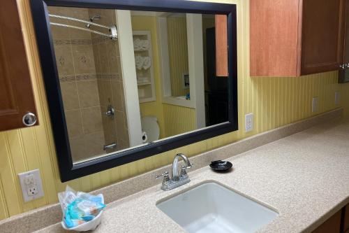 Georgianne Suite One Georgianne Suite One