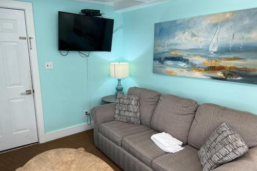 Georgianne Suite Seven Georgianne Suite Seven