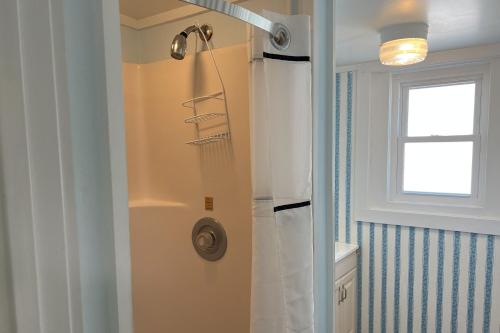 Georgianne Suite Seven Georgianne Suite Seven