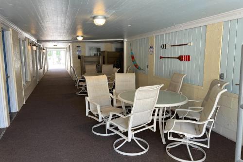 Georgianne Suite Four Georgianne Suite Four