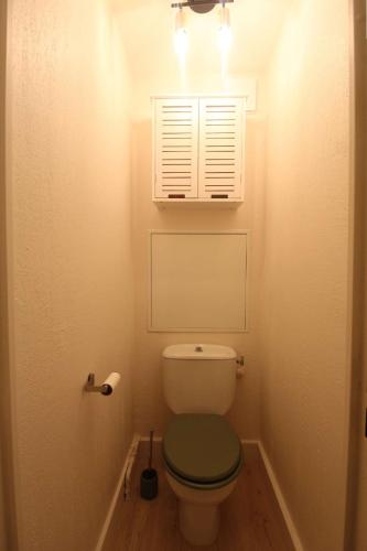 Gasjoly - Golfe de St-Tropez Studio avec cabine climatisé pour 4 personnes Gasjoly - Golfe de St-Tropez Studio avec cabine climatisé pour 4 personnes