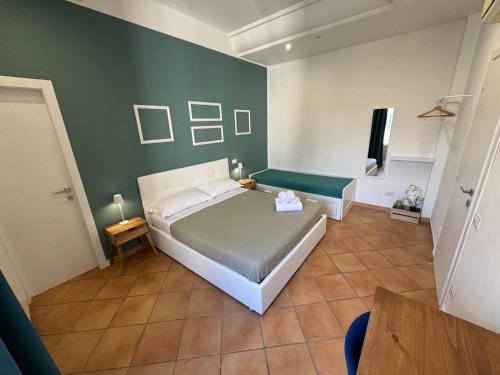 Triple Room image 7