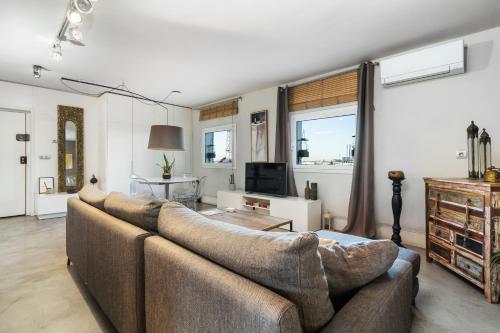 Bright Apartment Ferry Terminal & Las Ramblas, Barcelona (zdjęcie 2)