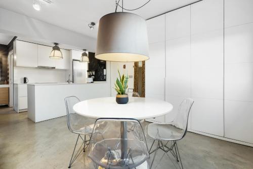 Bright Apartment Ferry Terminal & Las Ramblas, Barcelona (zdjęcie 6)