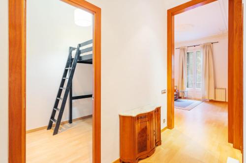 Apartment image 9