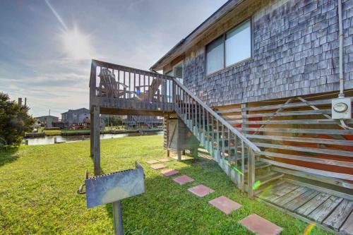 Avon Canalfront escape - Relax and unwind by the water Avon Canalfront escape - Relax and unwind by the water