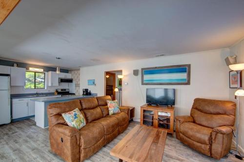 Avon Canalfront escape - Relax and unwind by the water Avon Canalfront escape - Relax and unwind by the water