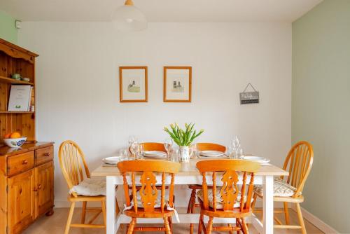 The Burrow, a Spacious Bungalow in Heart of NI in Templepatrick