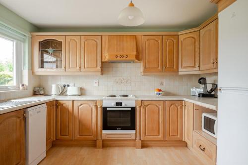 The Burrow, a Spacious Bungalow in Heart of NI in Templepatrick