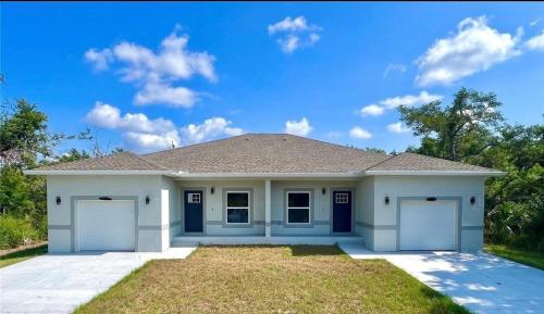 Brand new home near beautiful beaches in North Port (FL)