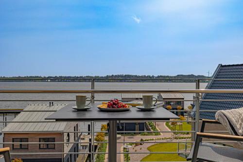 شرفة/ تراس, Deluxe Studio-Apartment "Wiking-Koje 11" direkt an der Schlei in شليسويج