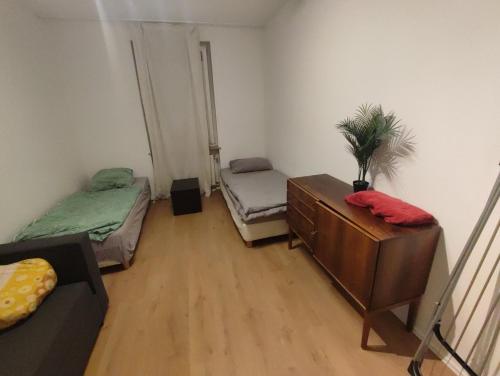 Jungle in Kelkheim for 4 Persons 24 h check in, Kelkheim (zdjęcie 4)
