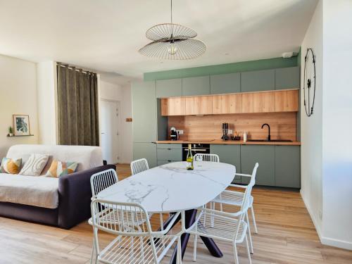 Le Lumineux - 2 ch - 2 sdb - 6 pers - Tout confort - Proche Bioparc - Location saisonnière - Doué-en-Anjou