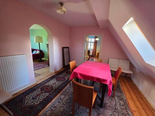 Gemütliche Wohnungen in Wansdorf im denkmalgeschützten Haus in Wansdorf, Deutschland