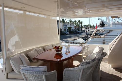 Beautiful Motor Yacht Barcelona, Barcelona (foto 7)