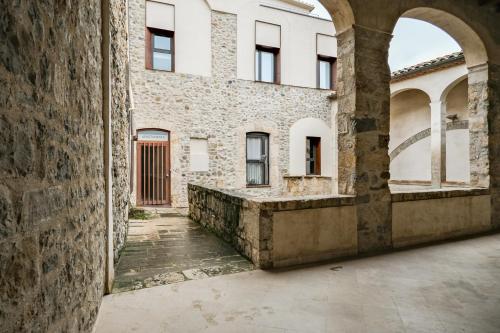 Sleep & Stay- Besalú 1-1 Brand new apartment - image 2