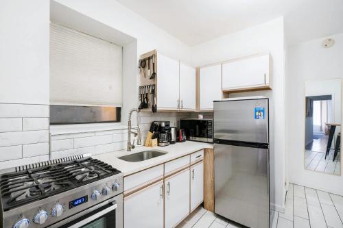 428-2E Newly furnished 2BR, New York (Foto 7)